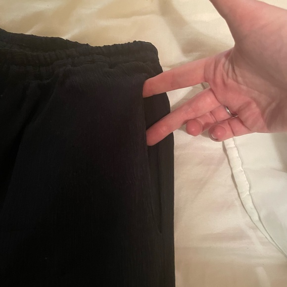 Viscose pleated pants - Picture 3 of 6